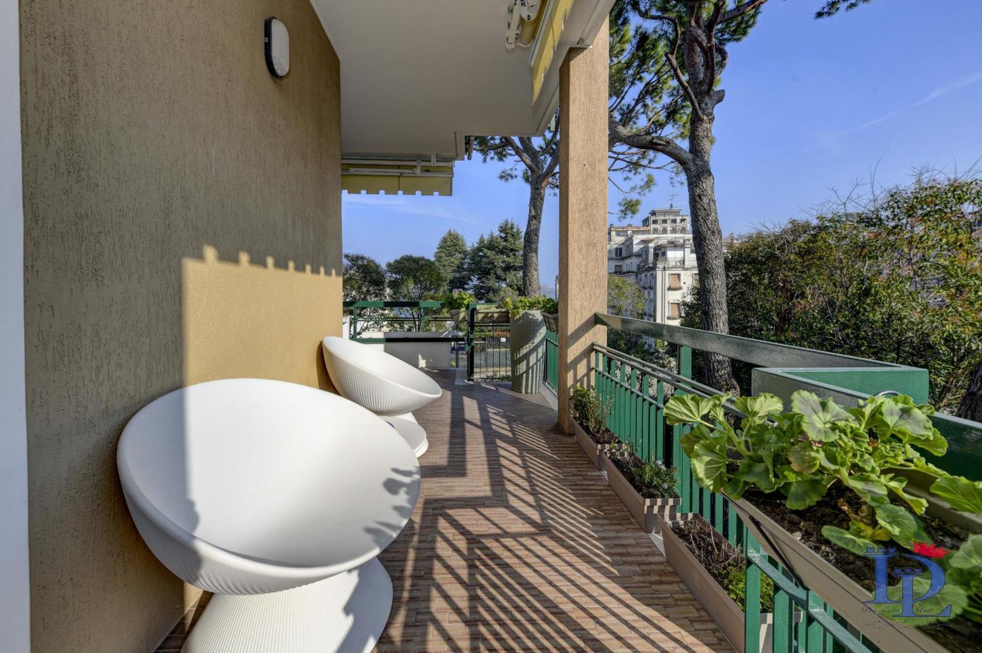 Desenzanoloft Official Partner Marriott Homes & Villas - Imperium Desenzano del Garda Exterior photo